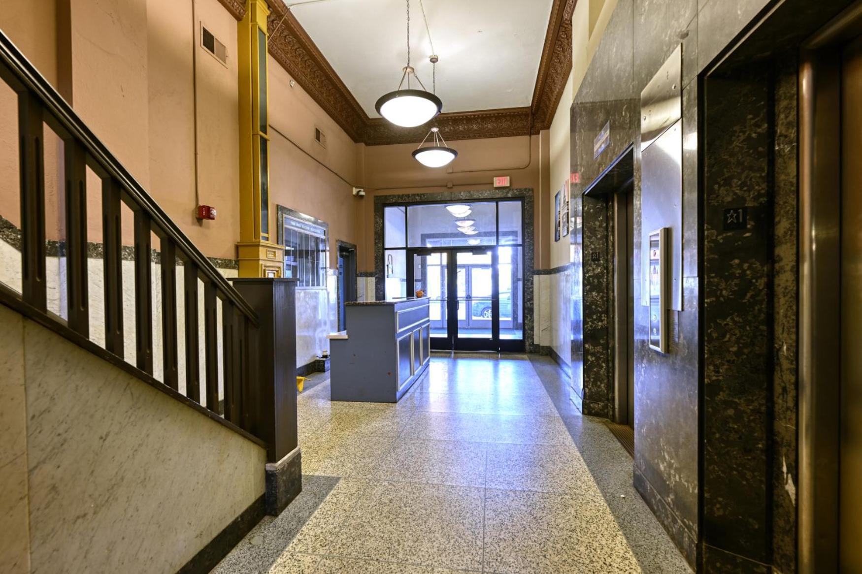2 Bath Prkg+Gym+Sauna Perk Plaza +30 Day Cleveland Exterior photo
